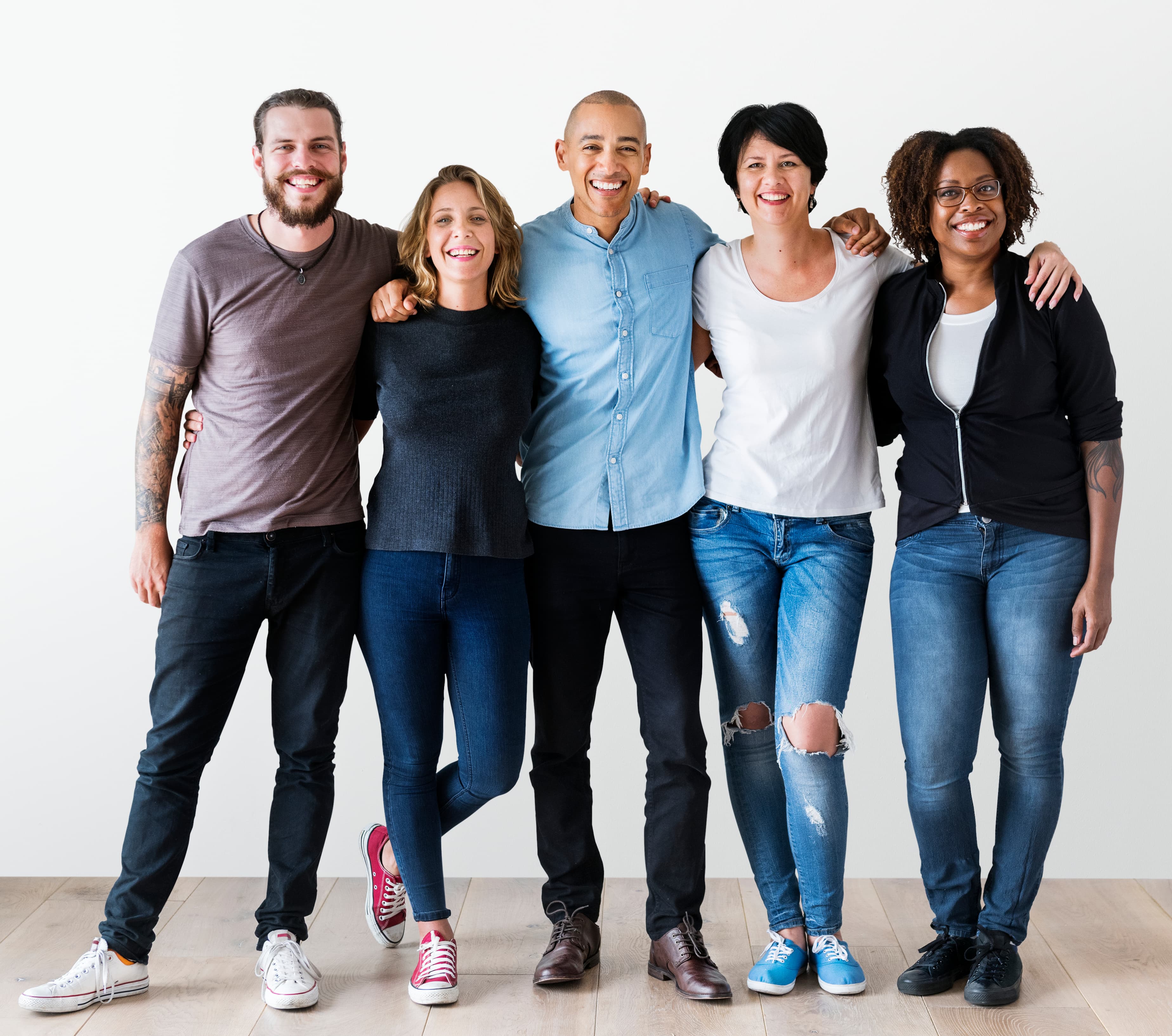 Support team helping customers with the calorie tracking app